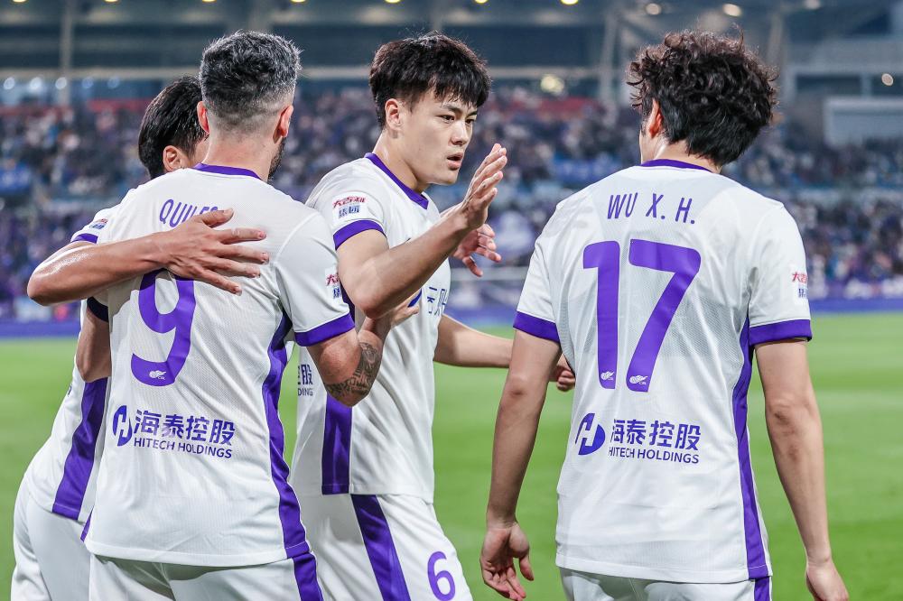 路易斯迪亚斯的精彩表现引领球队攻防双线全面提升